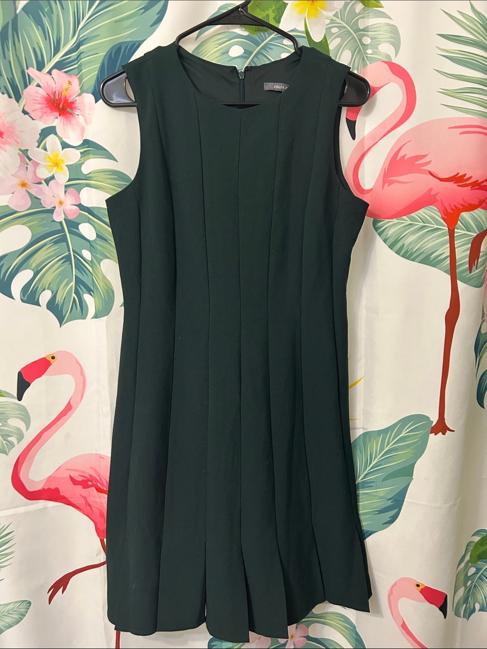 julia jordan Dark Green Sleeveless Pleated Midi Dress